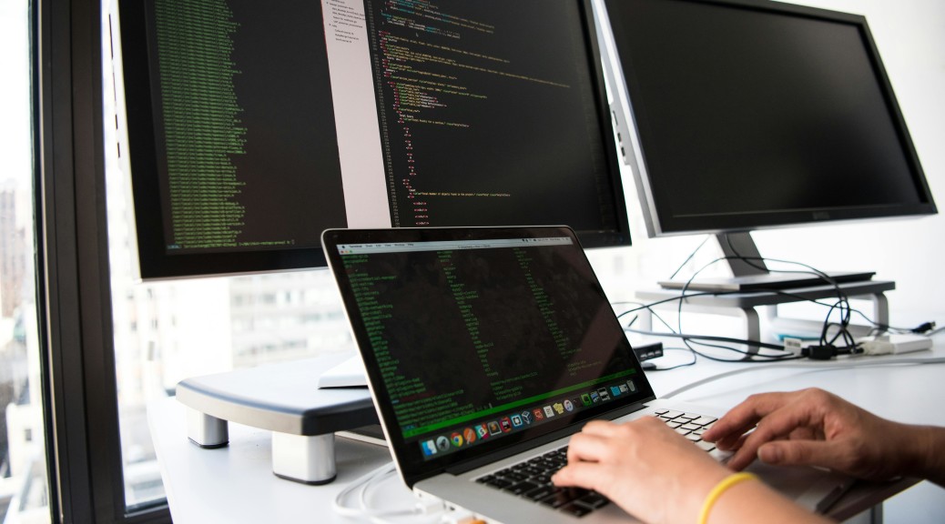 pexels-divinetechygirl-1181675